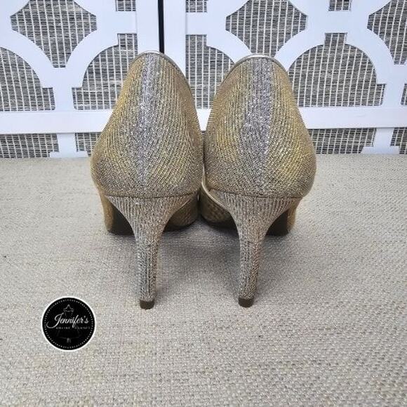 Kelly & Katie Metallic Gold/Silver Janet Peep Toe Pump Size 6 - Picture 5 of 13